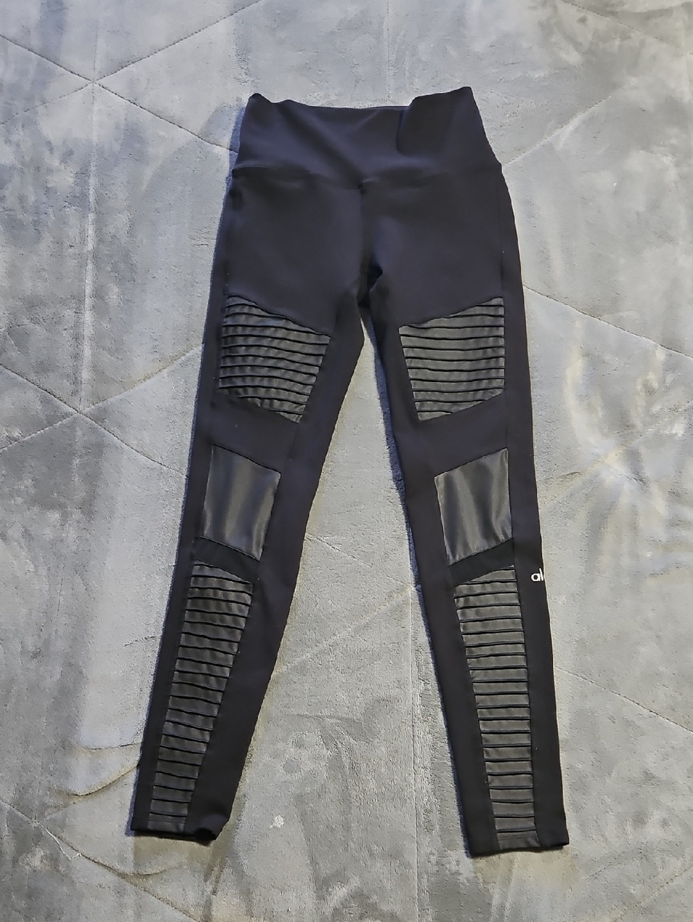 ALO YOGA PANTS